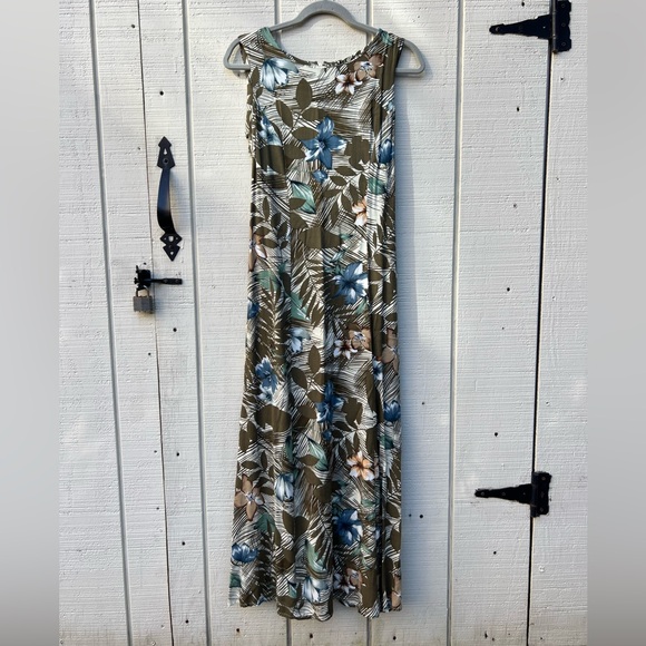Teddi Dresses & Skirts - VTG Teddi Dress Woman’s Sz 12 Green Blue Cream Sleeveless Maxi Floral Tropical